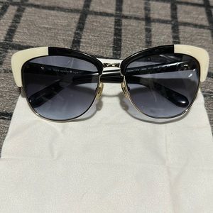 Kate spade Kay. Cat-eye sunglasss